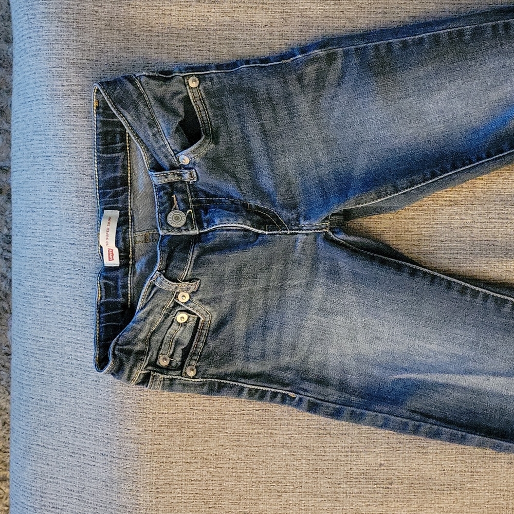 Levi's Size 7